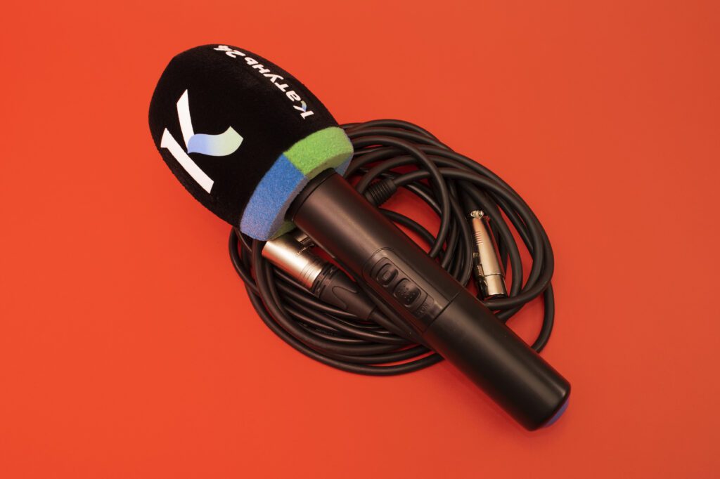 S1100